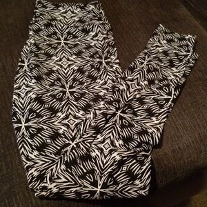LulaRoe Leggings
